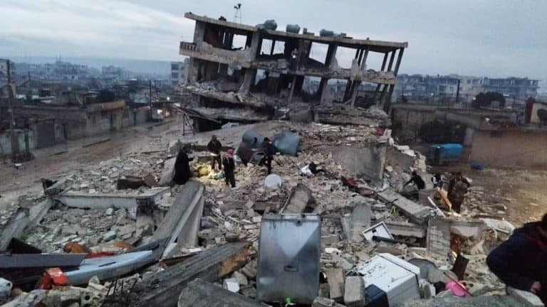 Geolog z Niderlandów trzy dni wcześniej przewidział trzęsienie ziemi, które nawiedziło Turcję i Syrię
