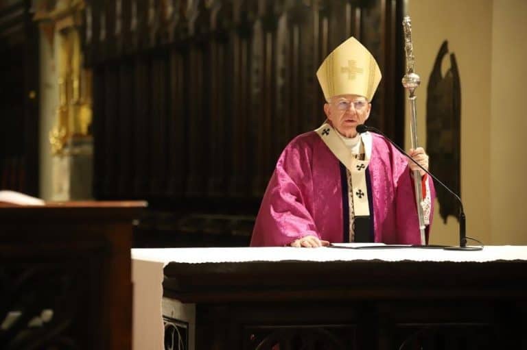 Abp Jędraszewski: To „drugi zamach” na Jana Pawła II. Jego głos jest ciągle głosem sprzeciwu, dlatego próbuje się go zniszczyć