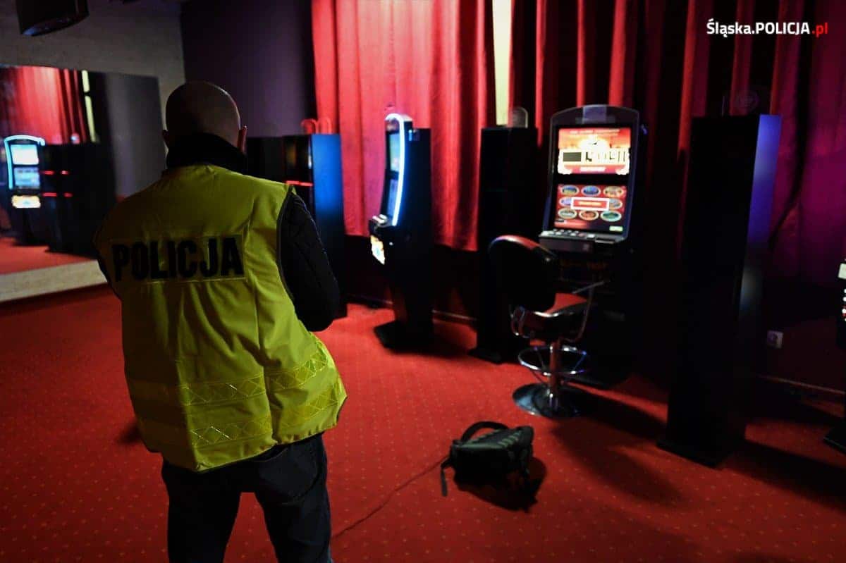 Śląscy policjanci rozbili kolejną grupę przestępczą zajmująca się nielegalnym hazardem