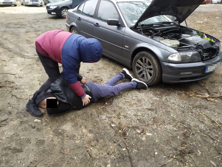 Ukraińcy ukradli bmw warte prawie 100.000 złotych