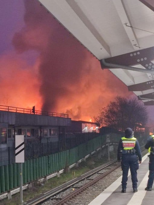 Pożar w Hamburgu. Nad miastem unosi się toksyczna chmura