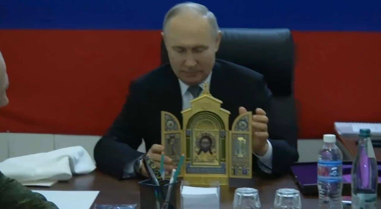 Putin po raz pierwszy od wybuchu wojny przybył na front
