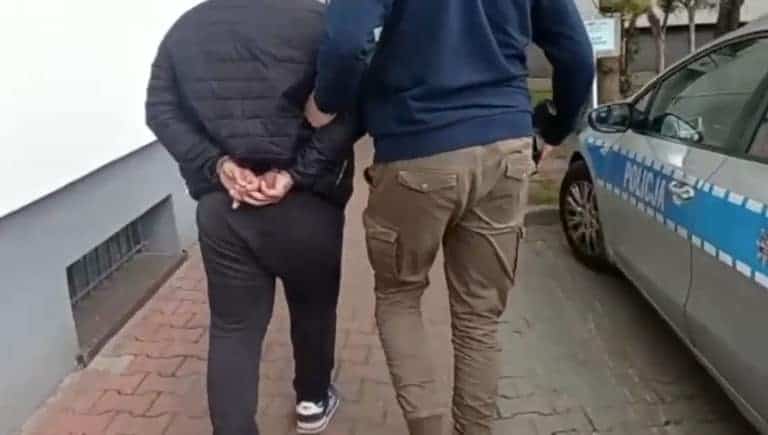 Oderwał głowę figury Matki Boskiej. Pochodzi z Tadżykistanu