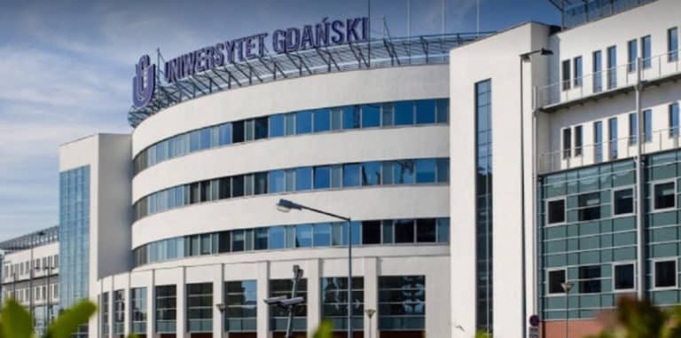 Na Uniwersytecie Gdańskim uczyli dzieci jak ćpać
