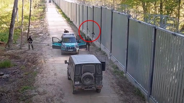 Atak migrantów na Straż Graniczną. Jest nagranie