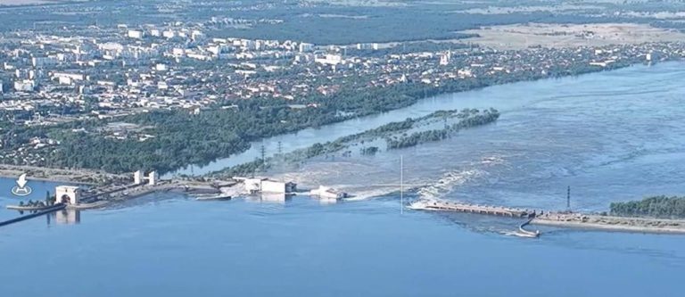 Ukraińcy: Rosjanie wysadzili zaporę w Nowej Kachowce. Trwa ewakuacja ludności Chersońszczyzny