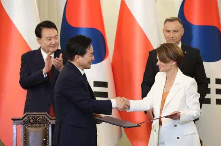 Rząd PiS chce wziąć w Korei gigantyczną pożyczkę