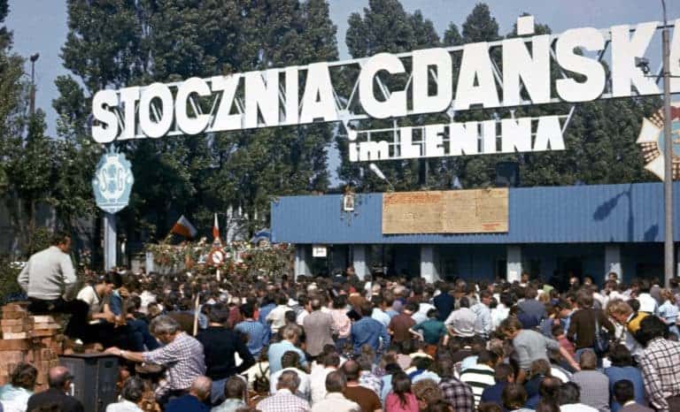 Kalendarium historyczne: 17 sierpnia 1980 roku – strajkujący na wybrzeżu ogłaszają 21 postulatów