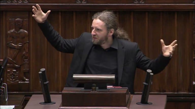 Poseł Konfederacji za polityką masowego przyjmowania imigrantów