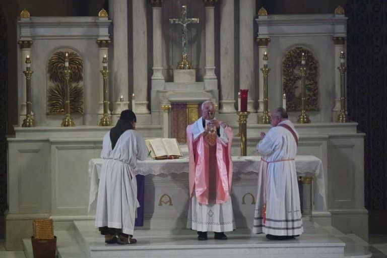 Ksiądz do papieża: niszczycie moją wspólnotę promując sodomitów!