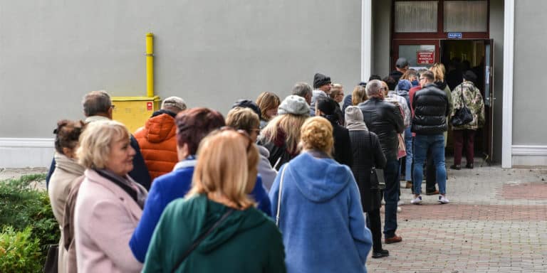 Kto jest beneficjentem obecnego ustroju?