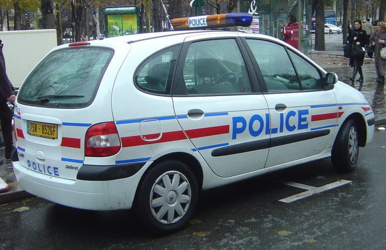 Francuska policja rozbiła groźną sektę. Aresztowano też jej guru