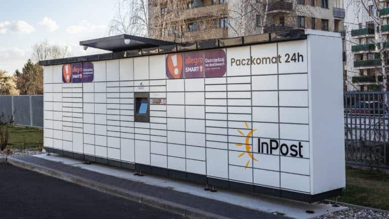 InPost idzie w lewactwo. Będzie wyliczał „ślad węglowy” przesyłek