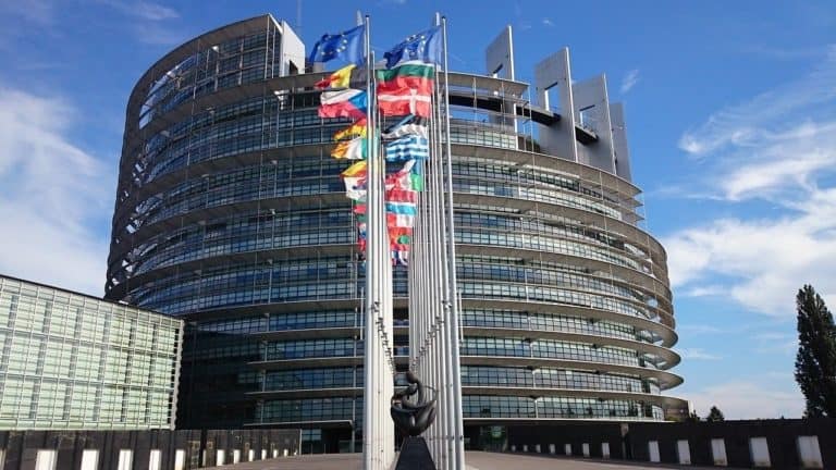Nowe dokumenty ws. korupcji w Parlemencie Europejskim
