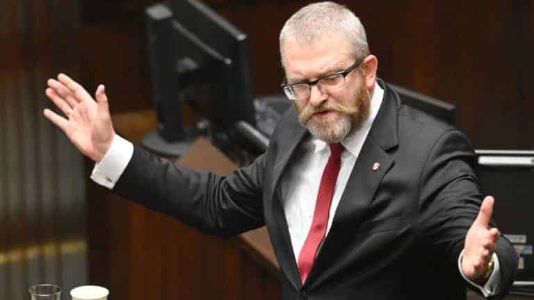 Poseł Braun zostanie ukarany! Znamy stanowisko Konfederacji