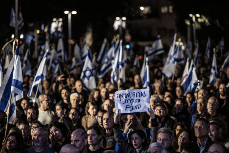 Protesty w Izraelu. Domagają się ustąpienia premiera