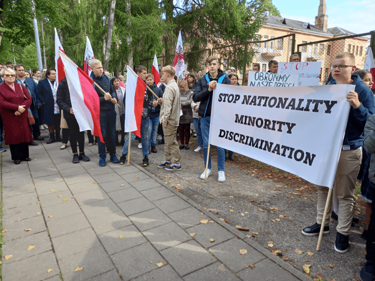 Polacy strajkują w Wilnie przeciwko szowinistycznym prawom