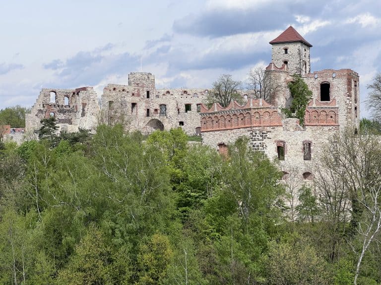 Zamek na szczycie wulkanu
