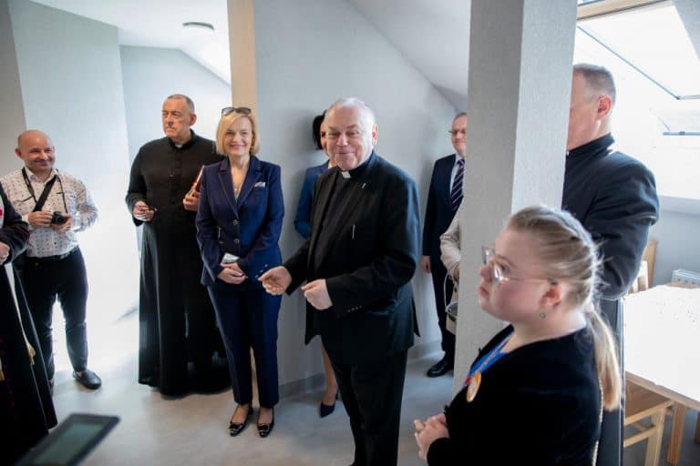 Skandal w Caritas. Ufundowano mieszkania nur für Ukrainer