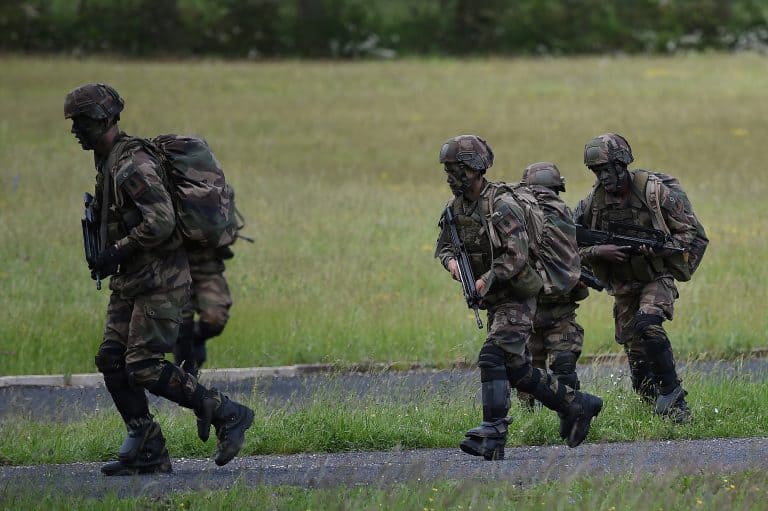Francja wysłała siły interwencyjne na Ukrainę