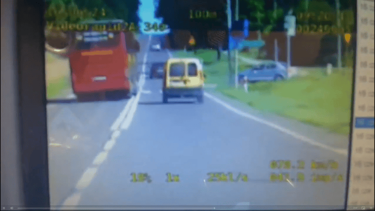 Ukrainiec myślał, że jest u siebie i łamał przepisy drogowe na oczach policji
