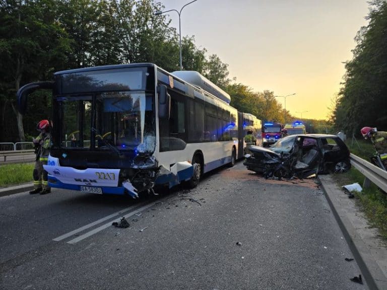 Pijany „uchodźca” z Ukrainy wjechał pod autobus