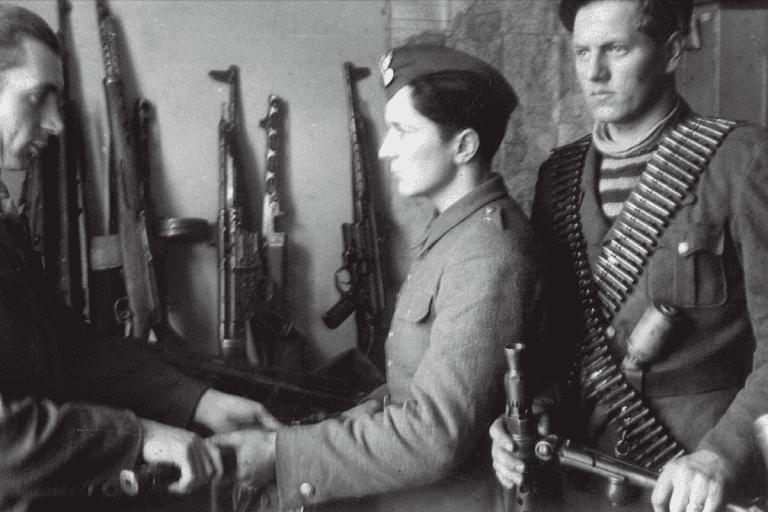 Kalendarium historyczne: 2 sierpnia 1945 – komuniści ogłaszają amnestię