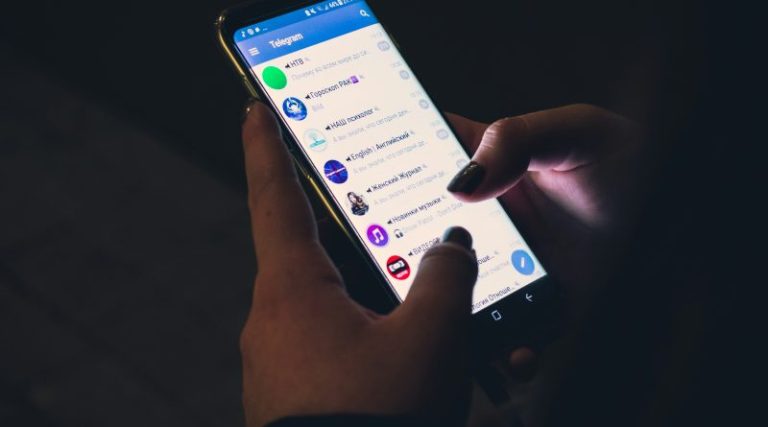 Telegram poddał się – będzie przekazywał władzom dane użytkowników