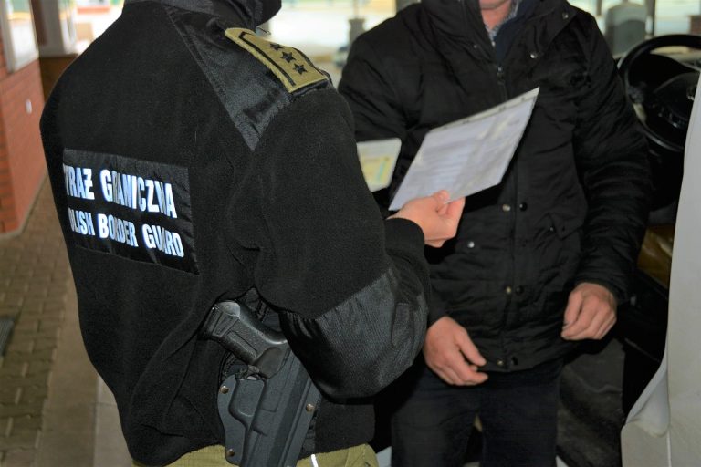 Zatrzymano groźnego Ukraińca przemycającego nachodźców