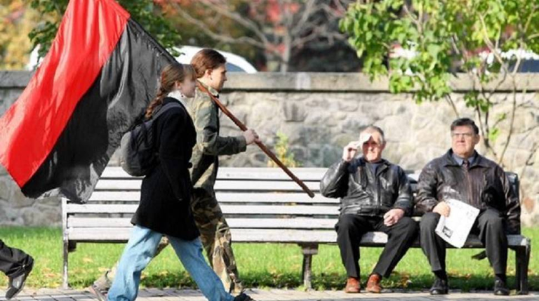 Spory spadek liczby Ukraińców pobierających 800+
