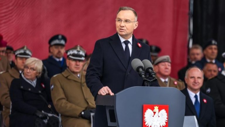 Andrzej Duda oderwał się od rzeczywistości. Chodzi o Ukrainę