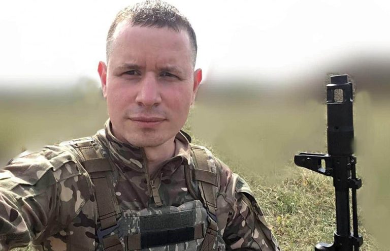 Ukraiński dowódca broni flagi UPA. Atakuje Polaków