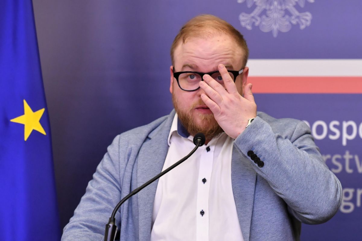 PiS pretends to be assertive towards Ukraine. This is another deception towards voters