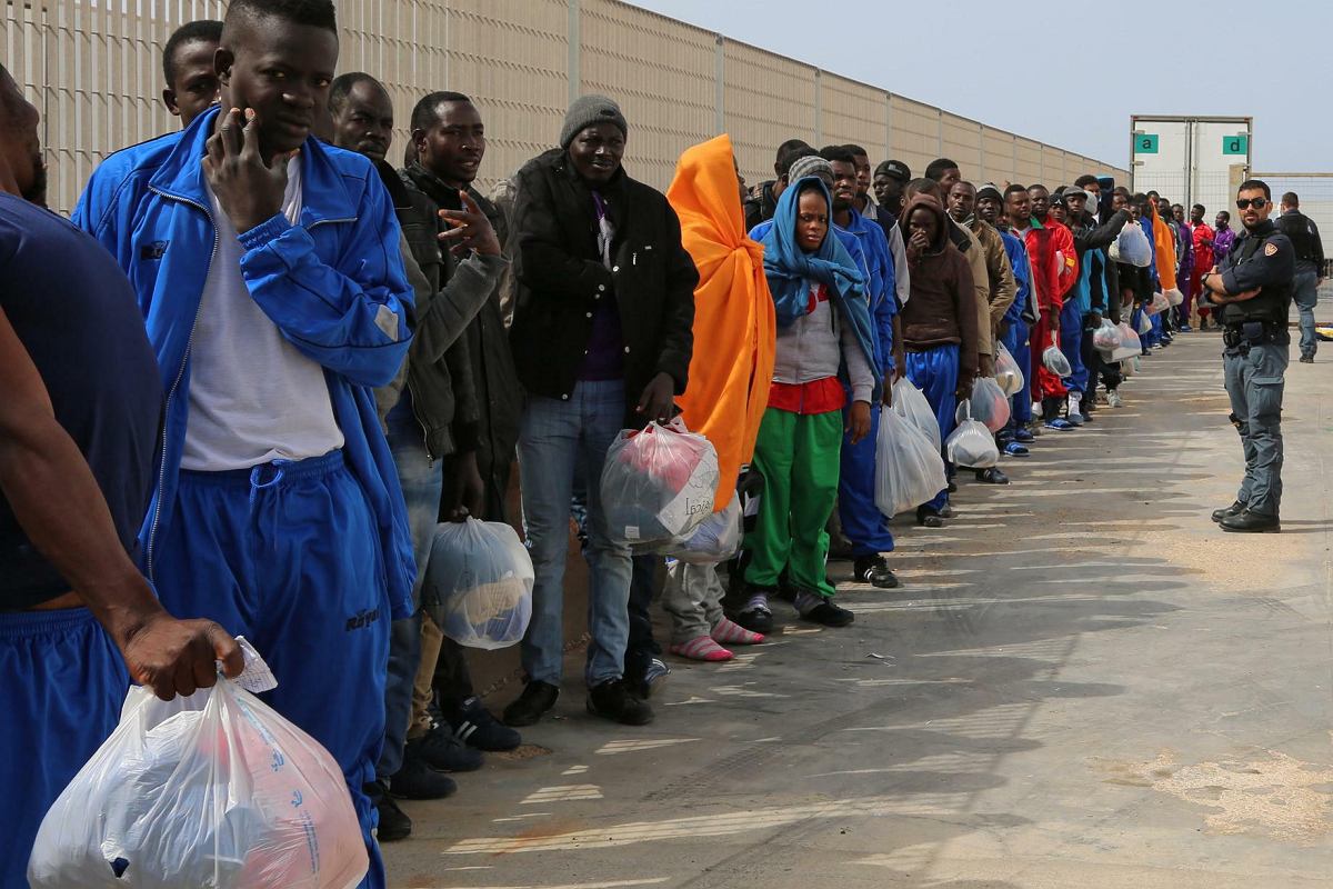 Ban on accepting refugees in the Constitution? An appeal has been issued