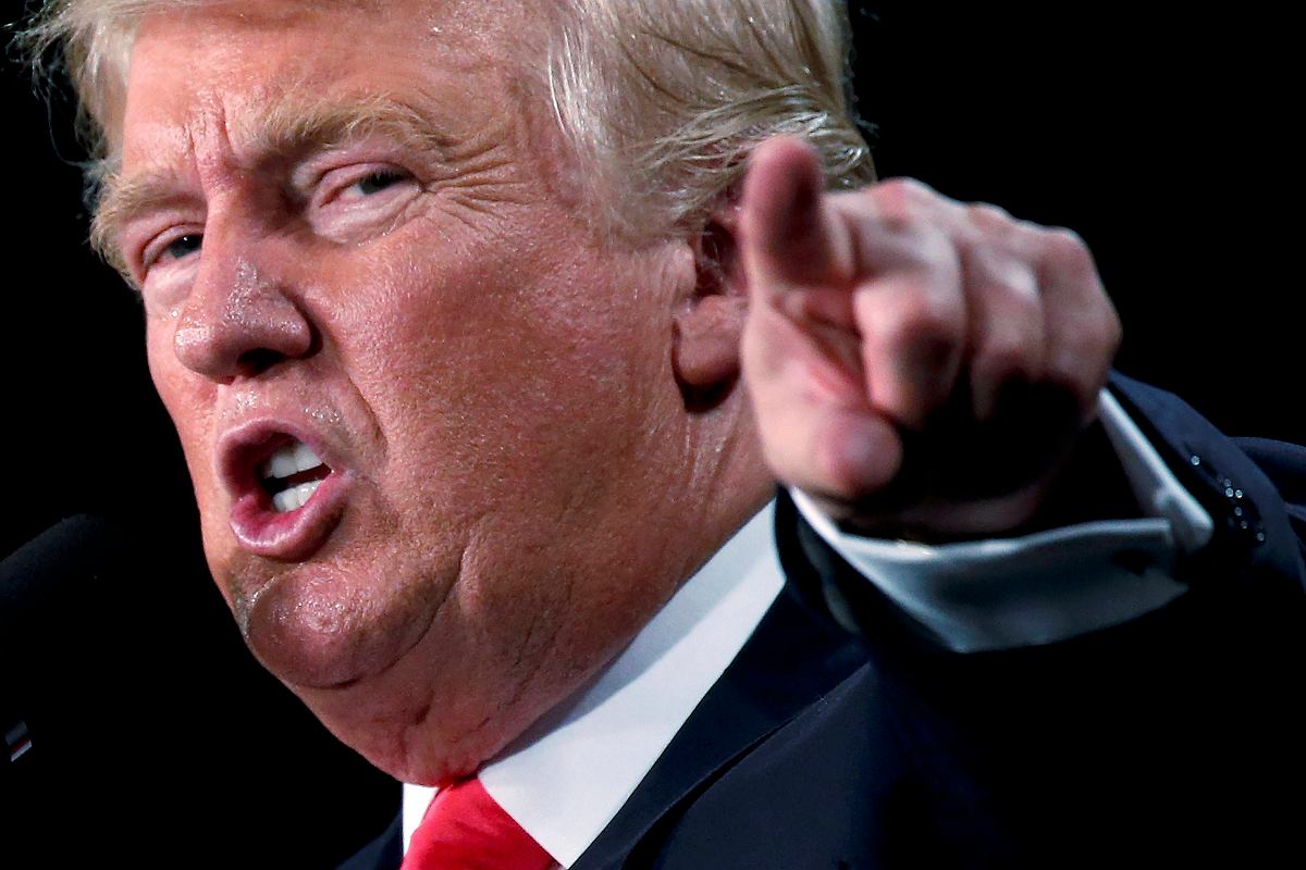 Trump nazwał Zełenskiego dyktatorem. Idą za tym kolejne kroki