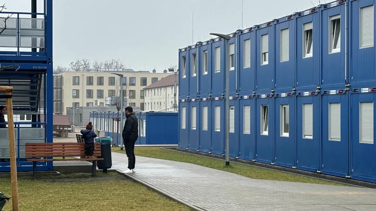Niemieckie centrum deportacyjne rozpoczyna przerzut nachodźców do Polski