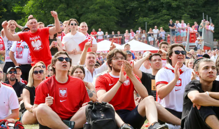 Dlaczego w Polsce Polacy są na ostatnim miejscu?