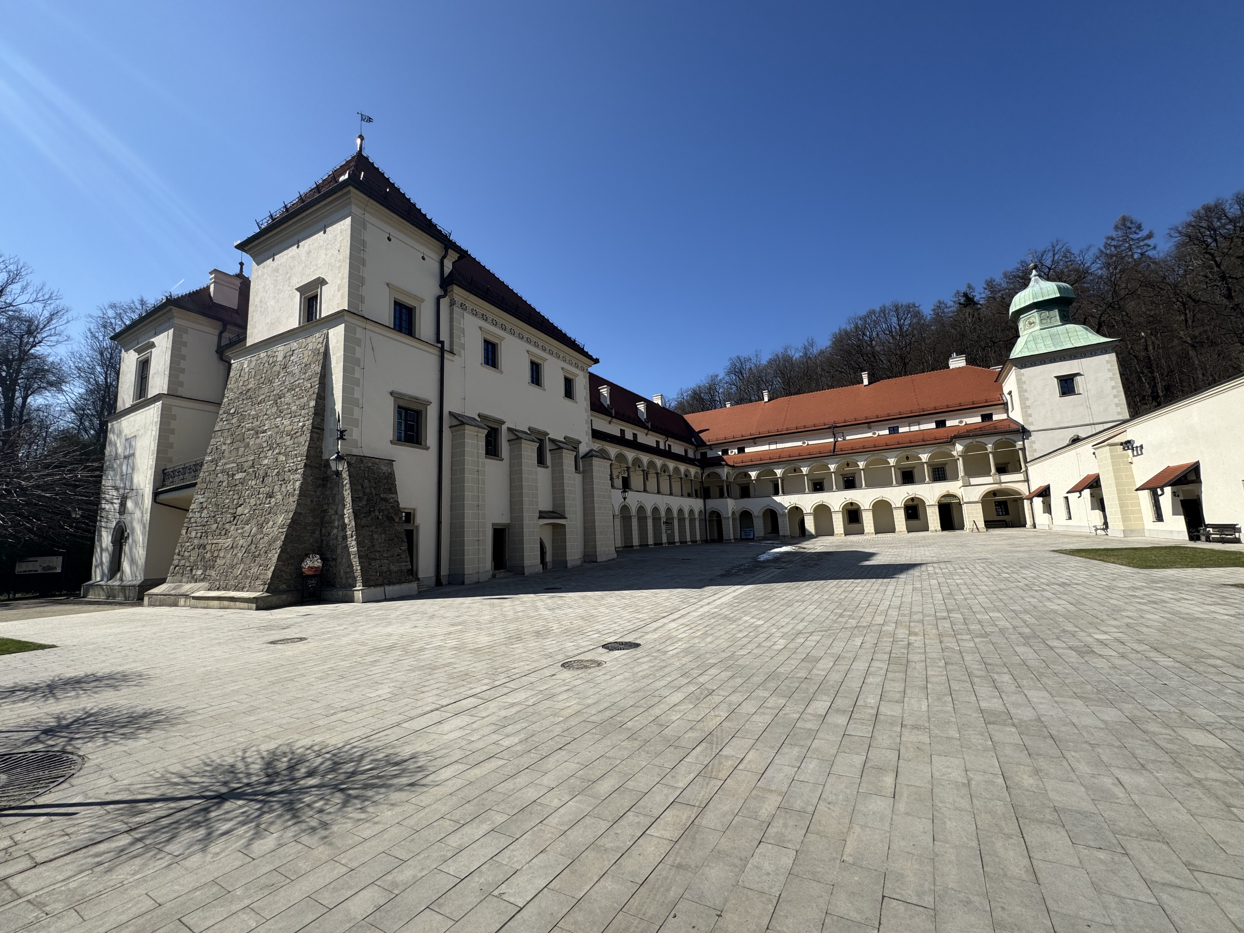 Mały Wawel w Suchej Beskidzkiej?