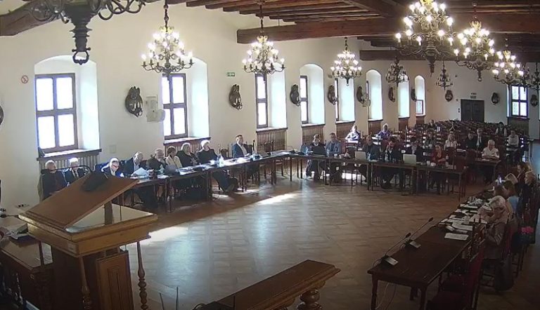 Kolejne miasto sprzeciwia się budowie centrów dla nachodźców