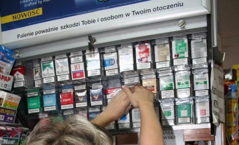 Papierosy po 40 zł za paczkę. Tego chce Unia Europejska