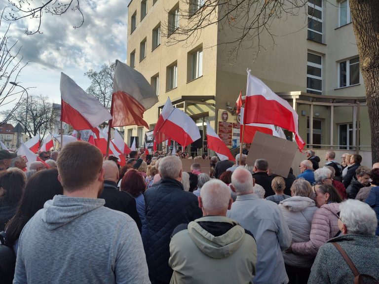 Protest przeciwko CIC w Płocku. Polacy nie chcą nachodźców