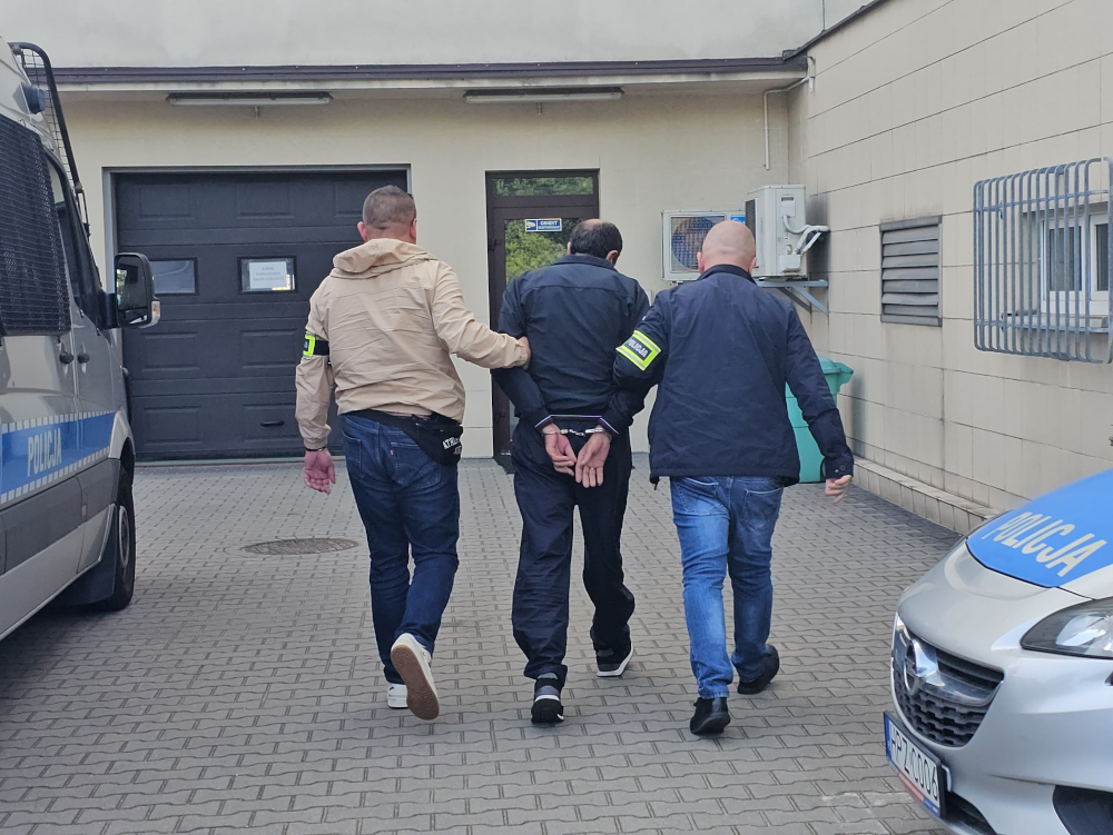 Ukrainiec otworzył w Polsce fabrykę podróbek markowych ubrań