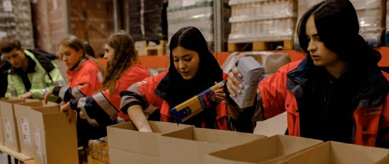 Polska pomoc humanitarna dla Ukrainy sprzedawana w Gambii