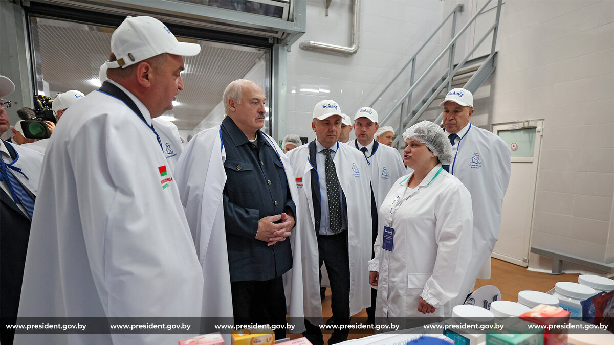 Łukaszenka zapowiedział ucinanie głów urzędnikom. Poszło o pomór bydła