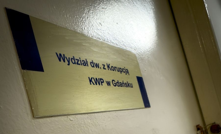Wracają wschodnie standardy w urzędach. Łapówkarstwo na pełnej