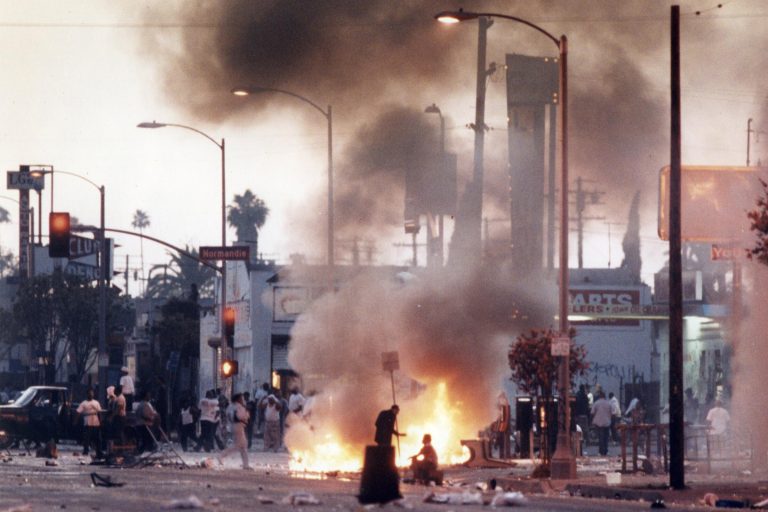 Skrajna lewica wywołała zamieszki w Los Angeles