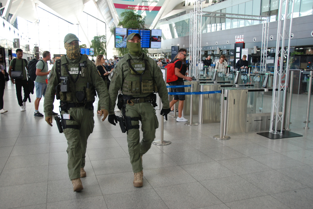 Ukrainiec groził na lotnisku w Gdańsku bombą