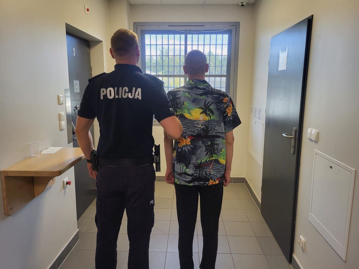 Ukrainiec przewoził w bagażniku afgańskich nachodźców