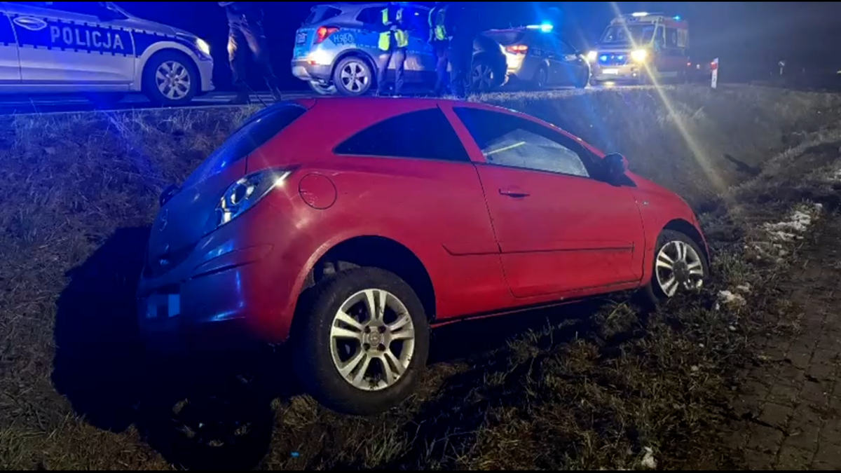 Ukrainiec ukradł auto spod paczkomatu. Właścicielka wyszła tylko po paczkę