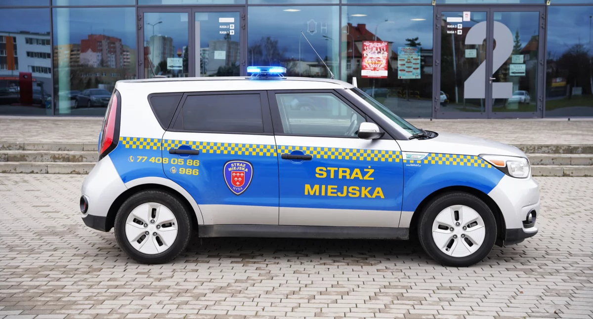 Nysa kupiła elektryka dla straży miejskiej. Padł już po 3 latach